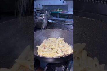 Cheezy Chicken Pazzta #Shorts #Street food  #viralshorts #foodietv