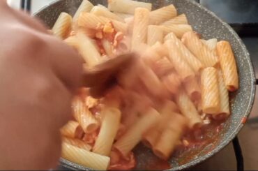Italian pasta recipe....easiest and tastiest recipe ever...BANGLADESHI ITALIAN VLOGGER