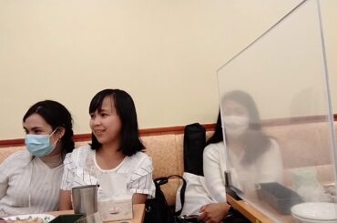 Dinner with friends at Saizeriya Italian restaurant