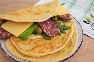 Homemade Italian Flatbread Piadina / Piadina Romagnola Recipe / Cook at home