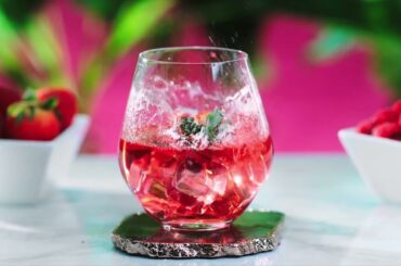 Stella Rosa Real Taste Comes Naturally Berry Commercial 2021