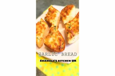 CHEESY GARLIC BREAD I ITALIAN BREAD I ITALIAN DISH #Short #youtubeshorts