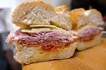 New York City Food 2021 - The BEST ITALIAN SANDWICHES in NYC! Casa Della Mozzarella