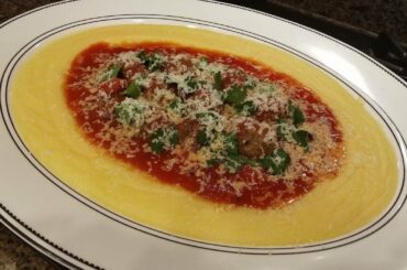 polenta -meatballs and tomatoes sauce- (italian cuisine)