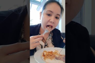 Italian pasta spaghetti chicken marinara garlic breadstick Makati Philippines