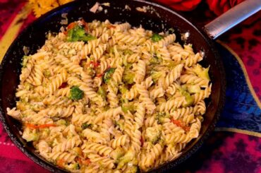Pasta Broccoli Econimica/Fusilli Tonno Broccoli e pomodori/pasta con tonno/Italian pasta Recipe.