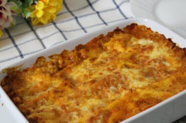 Lasagne Alla Bolognese - traditional Italian recipe - how to make lasagne - super easy recipe