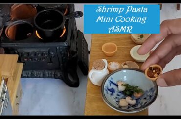 Miniature Cooking Real Food - Rachael Ray's Shrimp Aglio Olio Pasta ASMR