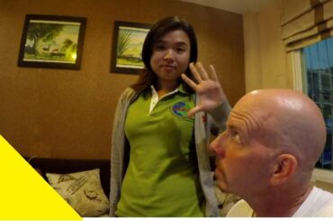 Thai food, Italian food, and a Thai lesson VLOG 032