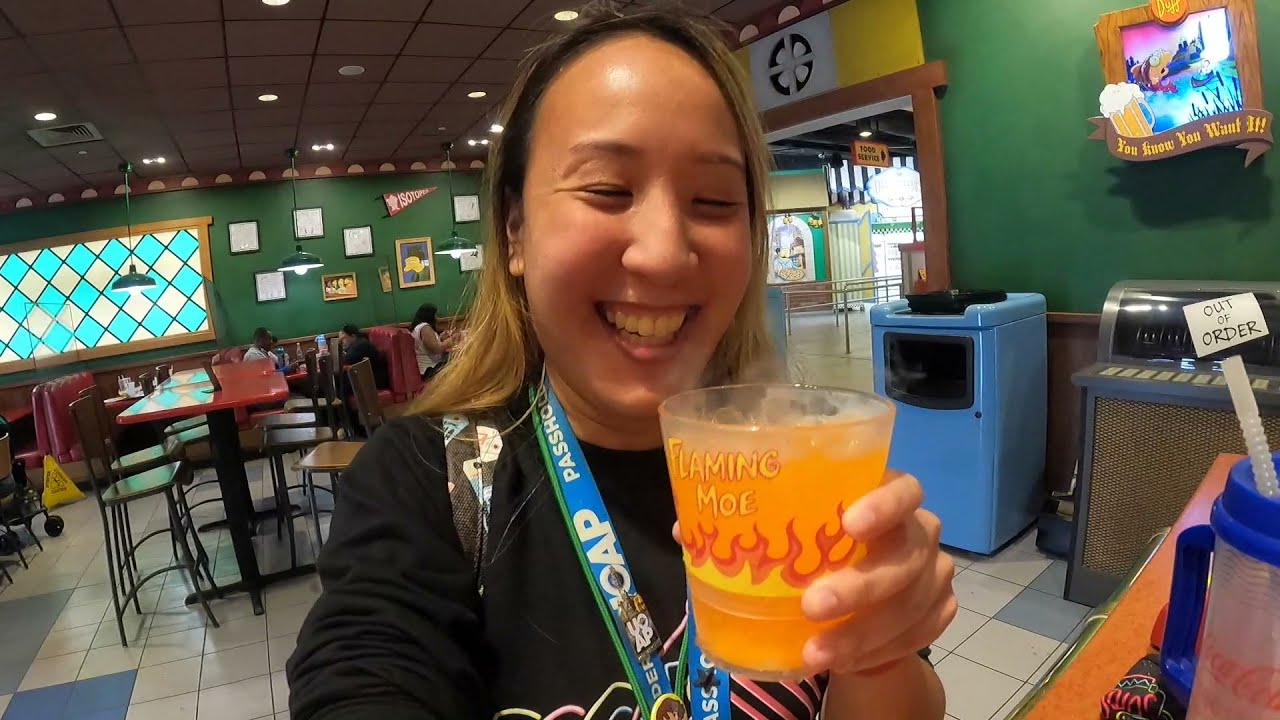 Universal Orlando & Legacy store| Trying a flaming moe | Dining Review at VIVO Universal Orlando & Legacy store| Trying a flaming moe | Dining Review at VIVO