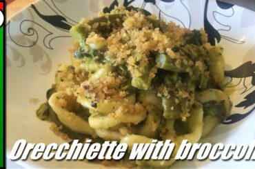 Italian classic: Orecchiette with broccolini (Orecchiette con cime di rapa)