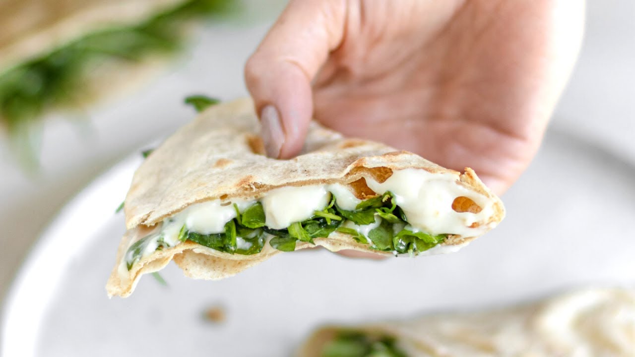 Vegan Italian STRACCHINO CHEESE in Piadina Sandwich – Homemade and ready in 30 mins! Vegan Italian STRACCHINO CHEESE in Piadina Sandwich - Homemade and ready in 30 mins!