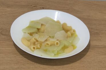 Italian Kohlrabi soup with pasta (dish from Sicily)