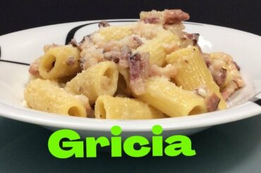 Italian traditional recipe (alla Gricia )becon & pecorino cheese