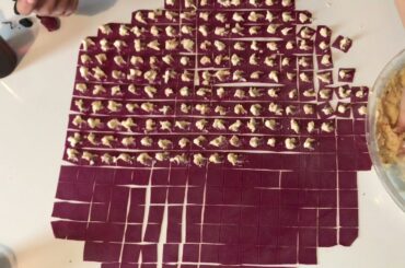 Very beautiful wine-colored ravioli made of beet dough. #ravioli #handmade