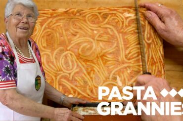 Pasta Grannies discover timpano baked pasta from Calabria!