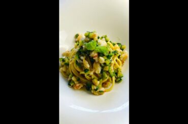 SPAGHETTI WITH ZUCCHINI AND PRAWNS:  easy and delicious! #shorts