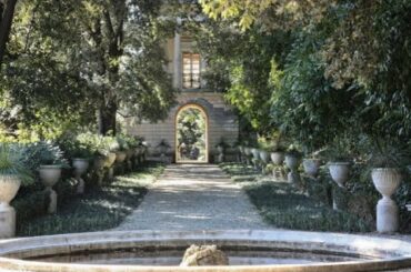 Lorenza Figari's Desert Island Gardens