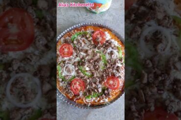 Chicken And Veg Pizza Recipie || Chicken Cheesy Pizza || Alia's Kitchenette || Italian Pizza Recipie