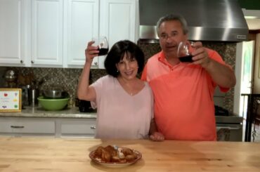 Vince and Mare Make a Pot of Gravy Spaghetti Sauce