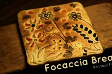 Focaccia bread/Bread/ Italian recipe /Vandana's Quirky Kitchen