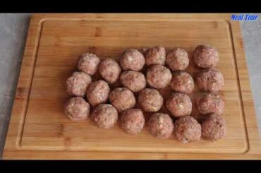 Juicy MEATBALL RECIPE - How to Cook Italian Meatballs