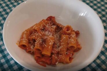 Pasta Zozzona, really tasty, not to miss - Rigatoni alla Zozzona.