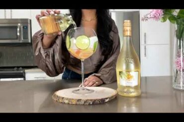 Tropical Mango Moscato Spritz