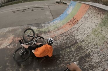 4K Brantford Ride - We took a cooler and praised the best Italian in BDot