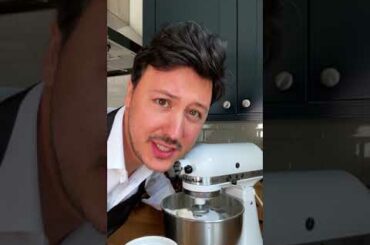 Easy (Secret) Pizza dough recipe - Pizza Romana #Shorts