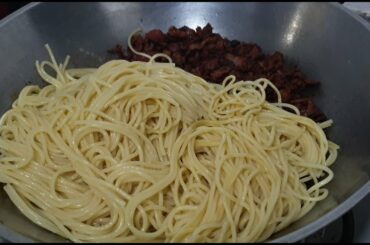 Filipino Kitchen Stories - Trying to cook Italian Carbonara Poorman Style. Secret to Yummy Carbonara