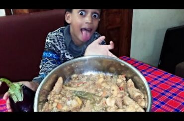 a six years Italian boy eat all this african food in Africa