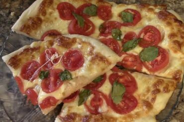 Pizza Margherita Recipe from Naples Italy!