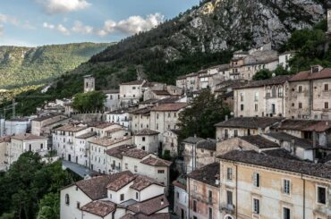 I Explored An Abandoned Italian GHOST CITY - Hundreds of houses with everything left behind