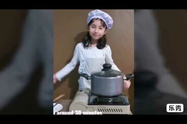 Cooking with Valeria Italian Chef - Mushrooms Soup (Crema di Funghi)