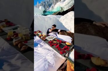 Breakfast is served at outdoors dining at -10c in Italy #shorts , #shorts , #travel , #nature