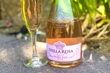 WINE WEDNESDAY | STELLA ROSA PEARL LUX ROSE REVIEW