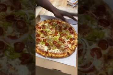 Yummy Pizza!! Restaurant Those Guys Pies!! #Shorts