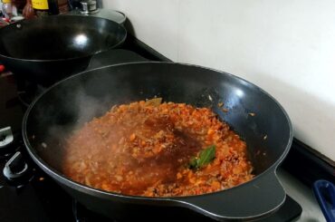 Spaghetti Bolognese in red wine sauce/ Beth version