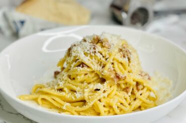 Authentic Italian Spaghetti Carbonara in 15 minutes | Home cooking in simple steps