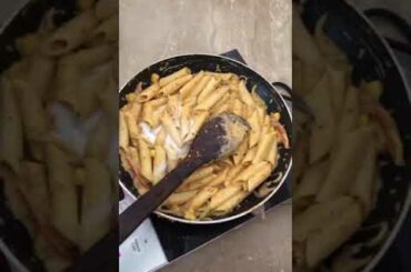 Red sauce cheese pasta in making full_hd #shorts #redsaucepasta #italianfood #cheesepasta