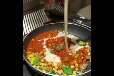 Hot red sauce Italian pasta | Mumbai Food | Total street food #foodblogger #yummy #tasty #pasta