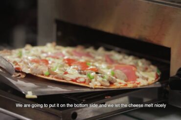 Chef's Recipes - Crispy Savory Cheese Pizza