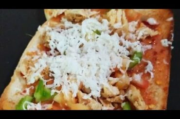 #shorts bread pizza, quick snack, bread pizza made by 11 years old.