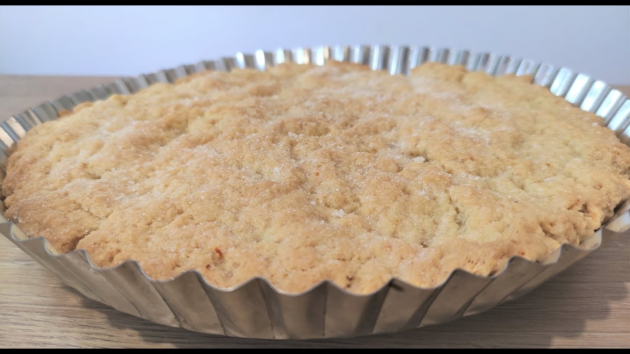 Italian STROSCIA – Delicious shortcrust pastry with Olive Oil – Tart from the Ligurian hinterland Italian STROSCIA - Delicious shortcrust pastry with Olive Oil - Tart from the Ligurian hinterland