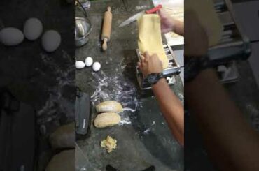 preparando fettucinis #chefspersonal #tulum #laveleta #cocina #cooking #pasta #italy #mexico