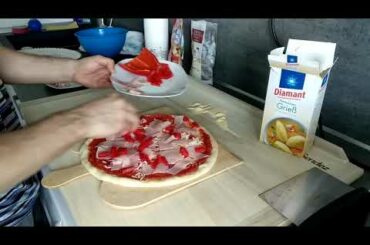 Pineapple pizza (baked by an Italian) ... Apologies to my country :-/