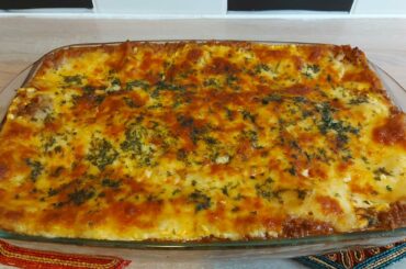 How to make lasagne (Italian food)