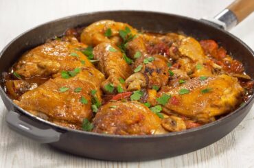 Italian CHICKEN CACCIATORE || ONE-PAN Cooked Chicken With DELICIOUS SAUCE. Recipe by Always Yummy!