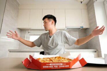 Pizza In The New Studio!